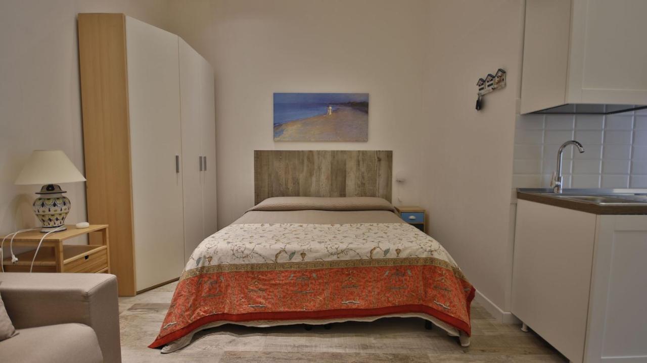 Casa Levante A 75 Mt Dalla Spiaggia Monopoli Eksteriør billede