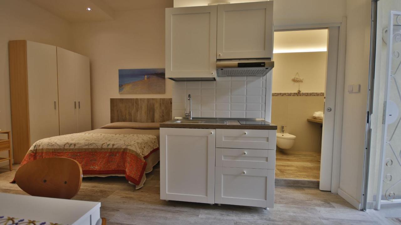 Casa Levante A 75 Mt Dalla Spiaggia Monopoli Eksteriør billede