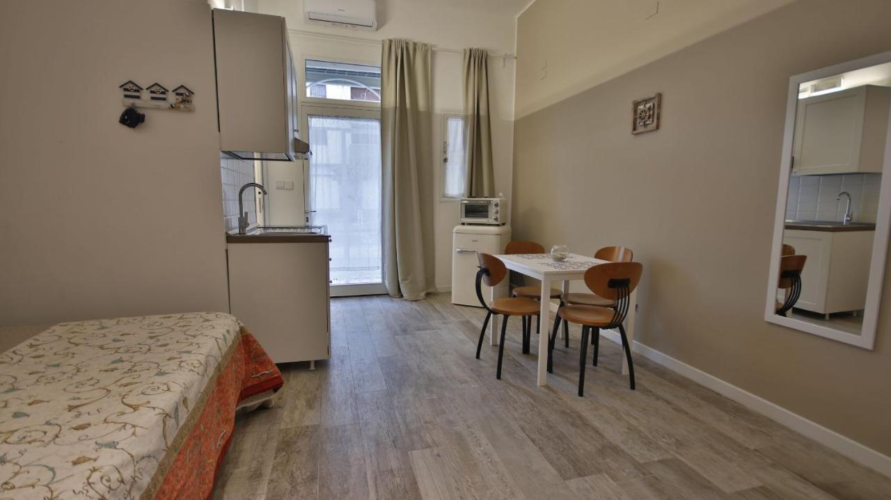 Casa Levante A 75 Mt Dalla Spiaggia Monopoli Eksteriør billede